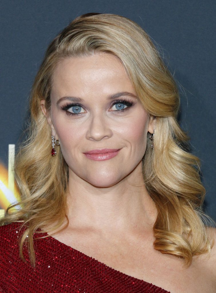 Hairstyle Trends 2019 - Reese Witherpoon with beautiful blonde mid length soft wave hairstyle 2019